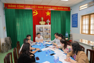 ĐỒNG CHÍ BÍ THƯ ĐẢNG ỦY, CHỦ TỊCH HĐND XÃ TỔ CHỨC TIẾP CÔNG DÂN ĐỊNH KỲ