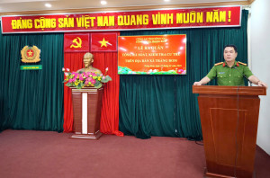 Công an xã Trảng Bom tổ chức ra quân tổng rà soát, kiểm tra cư trú trên địa bàn xã