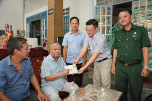 TRẢNG BOM CHĂM LO AN SINH XÃ HỘI NHÂN DỊP TẾT NGUYÊN ĐÁN 2026