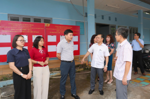 ĐOÀN KIỂM TRA SỐ 10 KIỂM TRA CÔNG TÁC BẦU CỬ TẠI ĐƠN VỊ BẦU CỬ SỐ 10