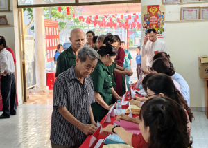 Cử tri xã Trảng Bom tích cực tham gia bầu cử đại biểu Quốc...