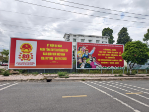 TĂNG CƯỜNG ĐA DẠNG HÌNH THỨC CÔNG TÁC TUYÊN TRUYỀN CỔ ĐỘNG TRỰC QUAN CHÀO MỪNG NGÀY BẦU CỬ TẠI XÃ TRẢNG BOM