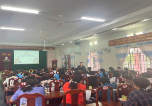 TRIỂN KHAI PHONG TRÀO THI ĐUA “XÂY DỰNG NGƯỜI PHỤ NỮ VIỆT NAM THỜI ĐẠI MỚI” GẮN VỚI TUYÊN TRUYỀN KỸ NĂNG CHO HỌC SINH