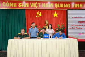 Hoi nghi ky ket
