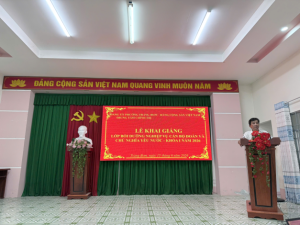 Khai giang lop Doan