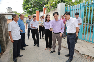 Khảo sát thực tế công tác đầu tư, sử dụng hệ thống nước máy