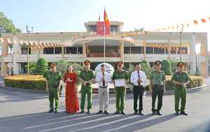 Khen thuong CA