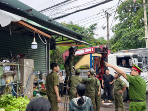 Ra quan giai toa hanh lang an toan giao thong