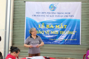 Chi hội Phụ nữ khu phố Quảng Tiến ra mắt Tổ phụ nữ bảo vệ môi trường