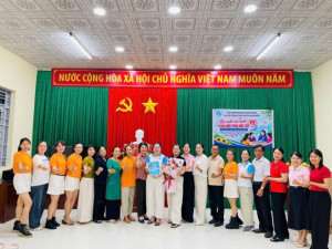 HỘI LHPN PHƯỜNG TRẢNG BOM RA MẮT MÔ HÌNH “CHI HỘI PHỤ NỮ SỐ” TẠI KHU PHỐ GIANG ĐIỀN