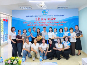 HỘI LHPN PHƯỜNG TRẢNG BOM RA MẮT CÂU LẠC BỘ “NGOẠI NGỮ CỘNG ĐỒNG”