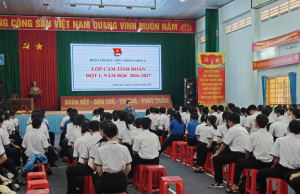 Đoàn trường THPT Thống Nhất A đẩy mạnh công tác bồi dưỡng, phát triển đoàn viên mới.