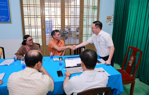 Đồng chí Đặng Doãn Thành – Bí thư Đảng ủy phường Trảng Bom, Đại biểu Quốc hội khóa XVI tổ chức tiếp công dân định kỳ