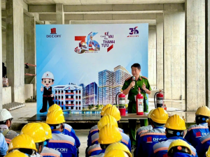 Công an phường Trảng Bom tuyên truyền công tác PCCC và bảo đảm                 trật tự, an toàn xã hội tại công trình nhà ở xã hội trên địa bàn