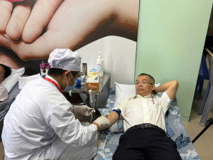 Hưởng ứng lời kêu gọi hiến máu nhân đạo "MỘT GIỌT MÁU CHO ĐI – MỘT CUỘC ĐỜI Ở LẠI"