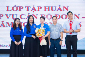 Đoàn Thanh niên phường Trảng Dài tổ chức lớp tập huấn cán bộ Đoàn - Hội năm học 2025 - 2026