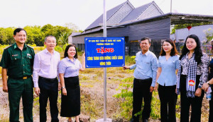 MẶT TRẬN PHƯỜNG TRẢNG DÀI KÝ KẾT CHƯƠNG TRÌNH PHỐI HỢP HOẠT ĐỘNG VỚI ĐỒN BIÊN PHÒNG BÙ ĐỐP VÀ XÃ THIỆN HƯNG - TỪ NỘI ĐỊA ĐẾN BIÊN GIỚI