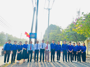 ĐOÀN PHƯỜNG TRẢNG DÀI RA MẮT CÔNG TRÌNH THANH NIÊN “ĐƯỜNG CỜ TỔ QUỐC” TẠI TUYẾN ĐƯỜNG ĐT768
