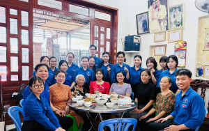 BỮA CƠM NGHĨA TÌNH, TRI ÂN GỬI ĐẾN GIA ĐÌNH LIỆT SĨ