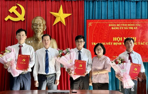 Hội nghị trao quyết định công tác cán bộ tại xã Trị An