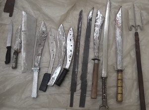 Tàng trữ, sử dụng hung khí tự chế sẽ bị xử lý thế nào?