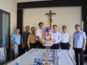 Xã Trị An thăm, chúc mừng các cơ sở tôn giáo nhân dịp Giáng sinh 2025