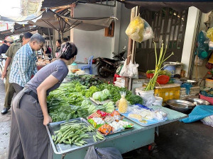 Xã Trị An tăng cường quản lý hoạt động kinh doanh tại chợ, kiên quyết xử lý vi phạm