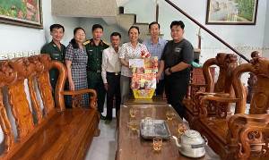 Thăm, động viên đảng viên trẻ chuẩn bị lên đường nhập ngũ năm 2026