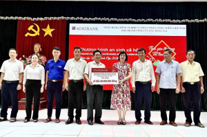 Tiếp nhận 60 triệu đồng chăm lo Tết cho gia đình chính sách