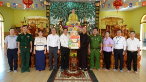 Thăm, chúc Tết các cơ sở tôn giáo trên địa bàn xã nhân dịp Tết Nguyên đán Bính Ngọ 2026