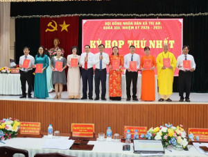 Kỳ họp thứ nhất HĐND xã Trị An khóa XIII