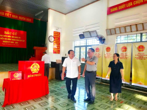 Kiểm tra công tác chuẩn bị bầu cử tại xã Trị An