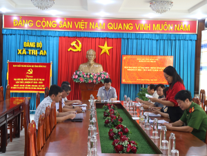 Ban Bầu cử số 18 họp nghe báo cáo tiến độ công tác bầu cử