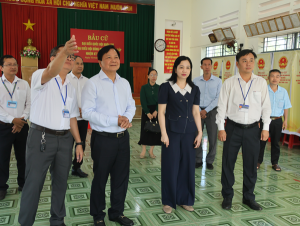 Đoàn kiểm tra số 2 của tỉnh Đồng Nai kiểm tra công tác chuẩn bị bầu cử tại các địa phương