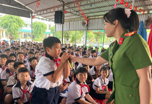 Tăng cường tuyên truyền pháp luật, kỹ năng sống cho học sinh Trường Tiểu học Kim Đồng