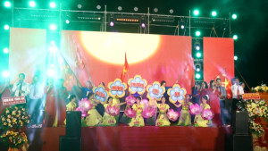 Phường Trị An rực rỡ đêm pháo hoa chào mừng Đại lễ 30-4 và thành lập phường