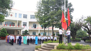 Phường Trị An tổ chức chào cờ đầu tuần và kể chuyện về Bác Hồ