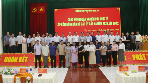 Đoàn học viên Trường Chính trị thành phố nghiên cứu thực tế tại phường Trị An