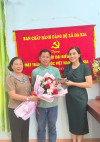 ẤM LÒNG TẤM GƯƠNG NGƯỜI NÔNG DÂN ĐA KIA CHẮT CHỊU TỪNG ĐỒNG GỬI VỀ VÙNG LŨ