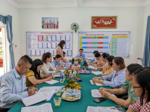 Nâng cao chất lượng dạy học gắn với an toàn, vệ sinh trường lớp tại Tiểu học Phù Đổng