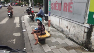 Hạn chế tình trạng lang thang, xin ăn và vận động người dân không cho tiền trực tiếp