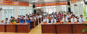 XÃ XUÂN ĐỊNH TRAO QUYẾT ĐỊNH ĐIỀU ĐỘNG, BỔ NHIỆM CÔNG TÁC CÁN BỘ
