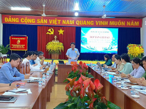 ĐẢNG ỦY XÃ XUÂN ĐỊNH: QUYẾT LIỆT ĐƯA CHUYỂN ĐỔI SỐ TỪ “TRIỂN...