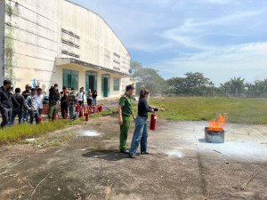 UBND XÃ XUÂN ĐÔNG TĂNG CƯỜNG PHÒNG CHÁY, CHỮA CHÁY VÀ CỨU NẠN CỨU HỘ BẢO ĐẢM AN NINH AN TOÀN CÁC SỰ KIỆN LỚN CỦA ĐẤT NƯỚC VÀ CÁC LỄ HỘI NĂM 2026