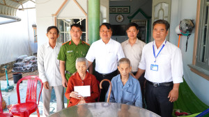 ĐOÀN CÔNG TÁC DO ĐỒNG CHÍ TRẦN VĂN THỨC - PHÓ BÍ THƯ ĐẢNG ỦY - CHỦ TỊCH  UBND XÃ LÀM TRƯỞNG ĐOÀN THĂM, TẶNG QUÀ CHO NGƯỜI CÓ CÔNG VÀ THÂN NHÂN NGƯỜI CÓ CÔNG NHÂN DỊP TẾT NGUYÊN ĐÁN BÍNH NGỌ 2026.