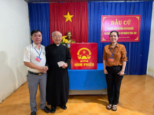 ỦY BAN BẦU CỬ XÃ XUÂN ĐÔNG BAN HÀNH NGHỊ QUYẾT CÔNG BỐ KẾT QUẢ BẦU CỬ VÀ DANH SÁCH NGƯỜI TRÚNG CỬ ĐẠI BIỂU HĐND XÃ XUÂN ĐÔNG NHIỆM KỲ 2026 - 2031