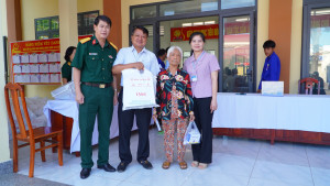 ĐOÀN Y, BÁC SĨ BỆNH VIỆN QUÂN Y 7A KHÁM BỆNH, CẤP THUỐC, TẶNG QUÀ NGƯỜI CÓ CÔNG, GĐCS, HỘ NGHÈO TRÊN ĐỊA BÀN XÃ XUÂN ĐÔNG, TỈNH ĐỒNG NAI CHÀO MỪNG BẦU CỬ ĐẠI BIỂU QUỐC HỘI KHÓA XVI VÀ ĐẠI BIỂU HỘI ĐỒNG NHÂN DÂN CÁC CẤP NHIỆM KỲ 2026-2031