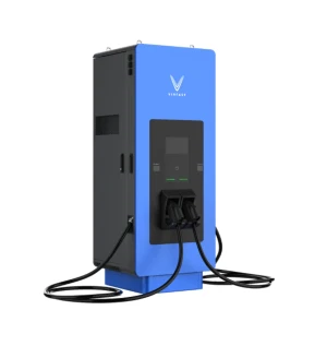 Xã Xuân Đông kiểm tra việc chấp hành pháp luật tại các trạm sạc, trụ sạc xe điện