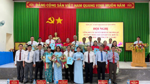 Xã Xuân Đông tổ chức hội nghị công bố Quyết định sắp xếp cơ sở giáo dục công lập và thành lập các tổ chức cơ sở Đảng giáo dục công lập