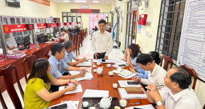 BAN THƯỜNG TRỰC UBMTTQ VIỆT NAM XÃ XUÂN ĐÔNG TỔ CHỨC GIÁM SÁT HOẠT ĐỘNG CỦA TRUNG TÂM PHỤC VỤ HÀNH CHÍNH CÔNG XÃ 9 THÁNG NĂM 2026